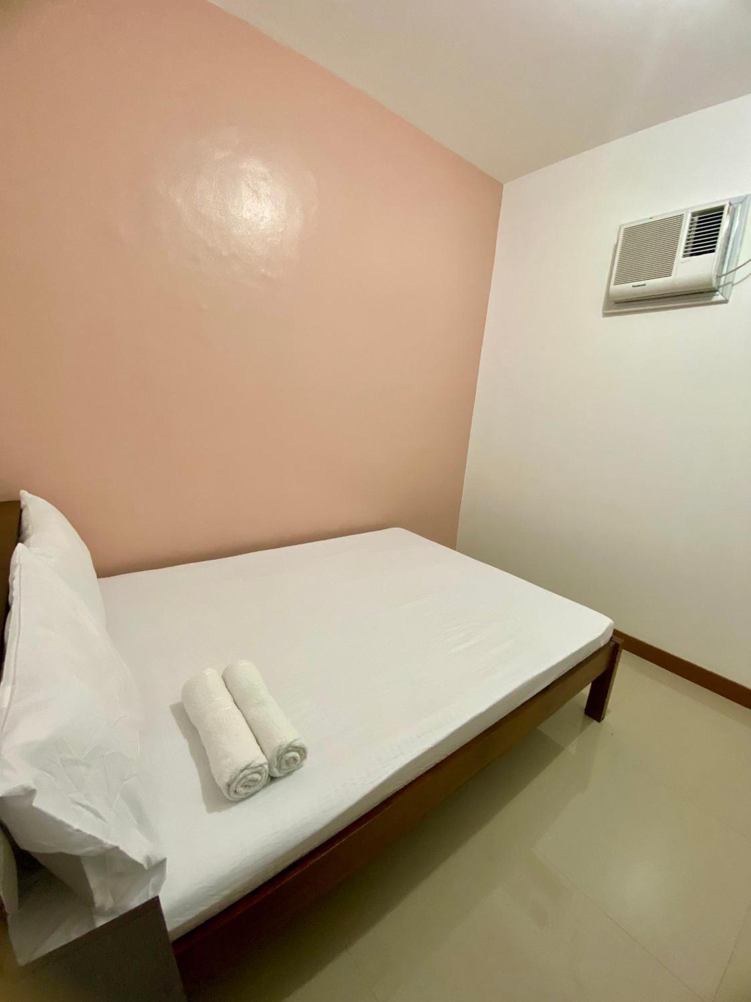 Mybed Dormitory Cebu Exterior photo